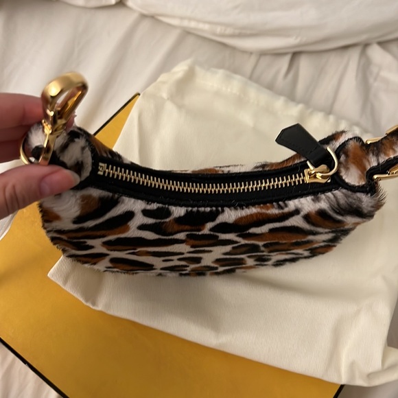 Fendi Bag - Picture 3 of 8